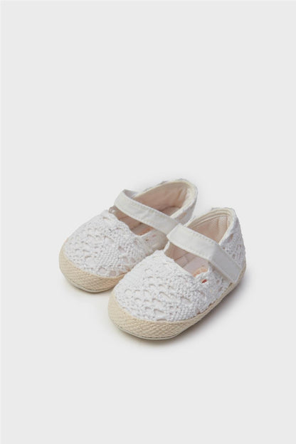 Baby Girl White Bootees - BgStore