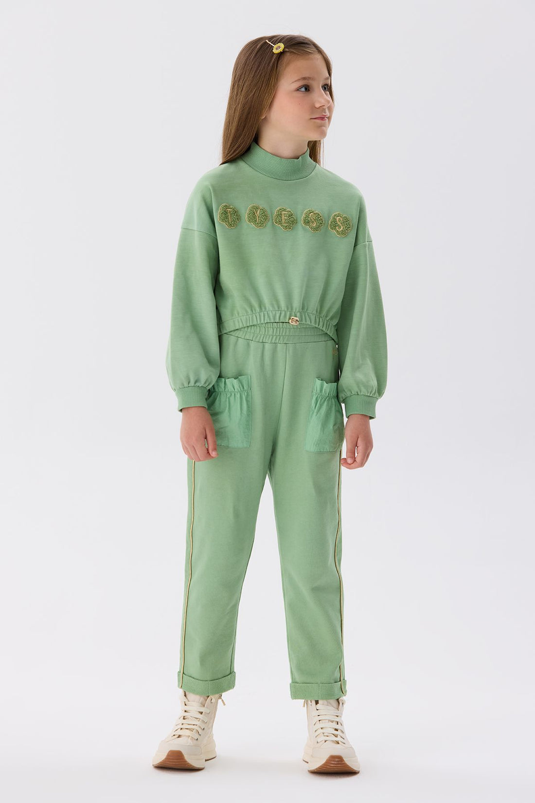 Girl Green Sweatshirt - BgStore