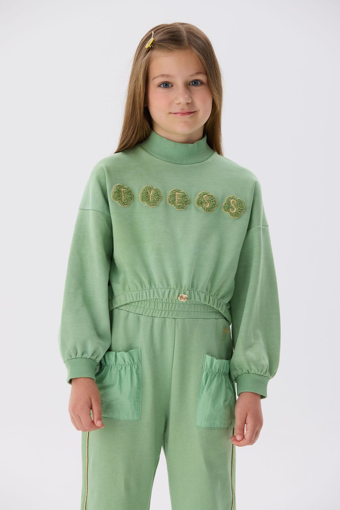 Girl Green Sweatshirt - BgStore