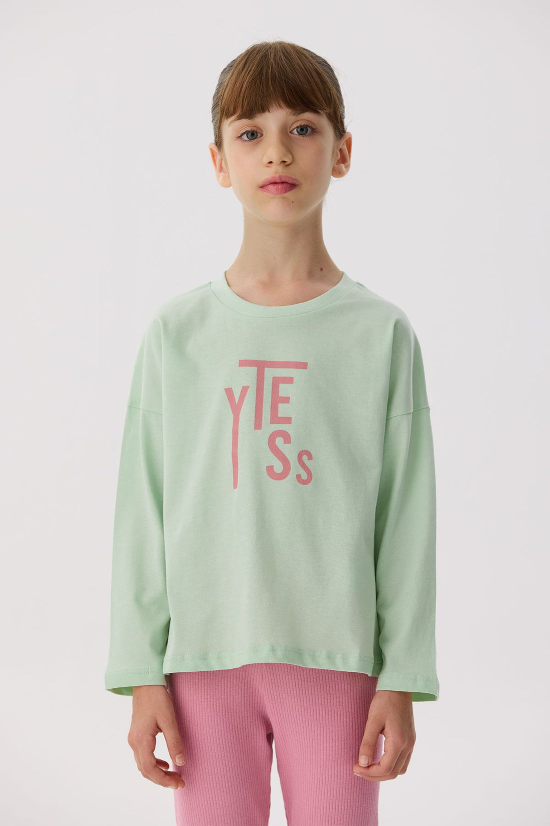 Girl Green T-Shirt - BgStore