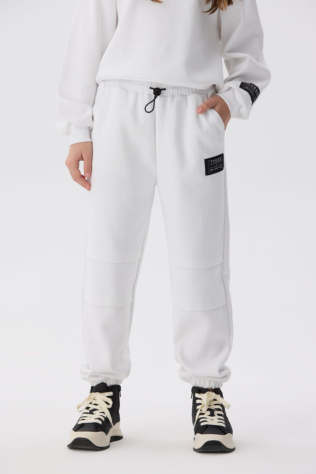 Girl White Tracksuit Bottom - BgStore